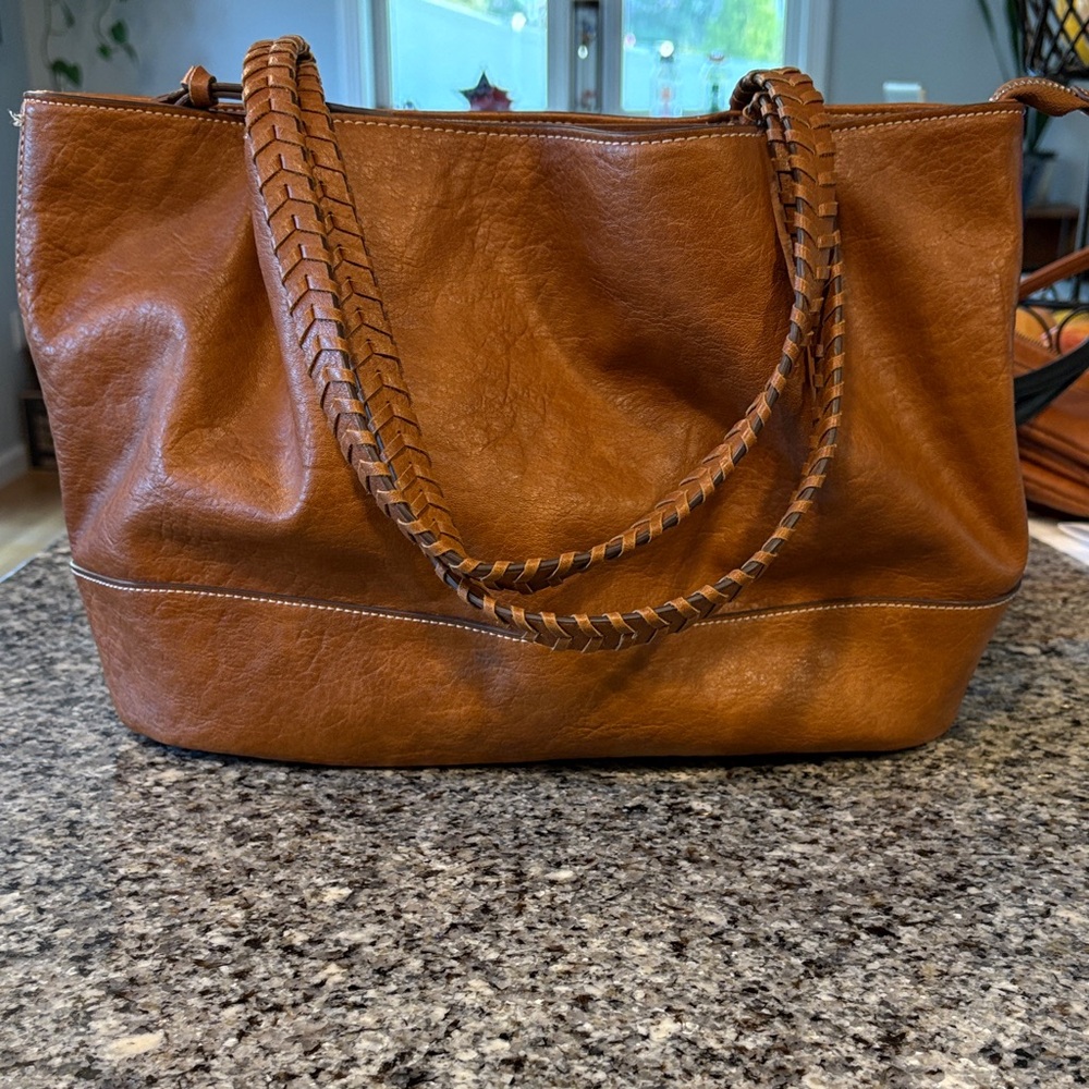 Elegant Brown Leather Tote Bag